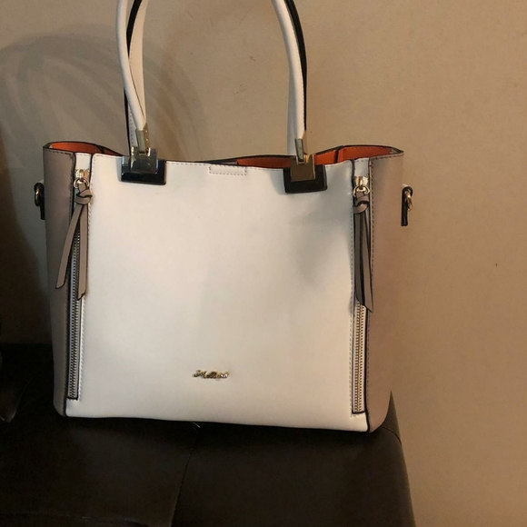 Handbag - Picture 2 of 2